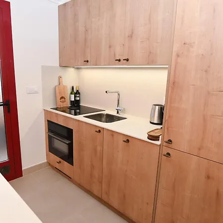 Appartement Ibiza Style Beachfront - Sea View & Pool