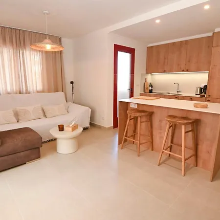 Ibiza Style Beachfront - Sea View & Pool Κάλπε